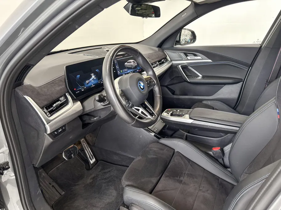 BMW iX2 eDrive20 67 kWh M Sport Edition