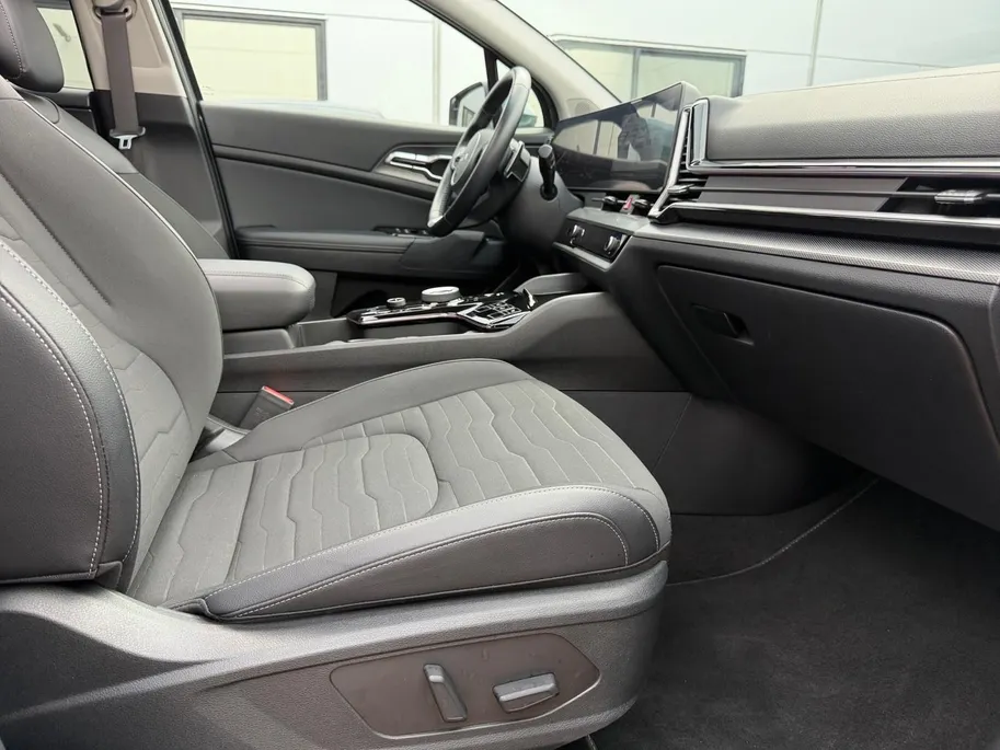 Kia Sportage 1.6 T-GDi PHEV DynamicPlusLine Schuifkantel dak | Stoel & stuur verwarming | Apple CarPlay & Android Auto | Fabrieksgarantie t/m 6-2032 | NAP
