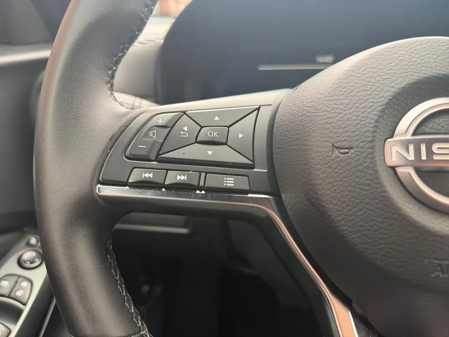 Nissan Juke 1.6 Hybrid N-Connecta Lichtmetalen velgen | Navigatie | Apple Carplay/ Android Auto | Achteruitrijcamera | Climate Control | Parkeersensoren voor & achter |