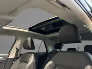 Volkswagen T-Roc 1.5 TSI 150pk DSG Style · Panoramadak · Camera · Keyless · Elek. Achterklep · Alarmklasse 3 · Massagefunctie Bestuurder · Parkeer Assistent · Stoelverwarming ·