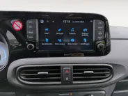 Hyundai i10 1.0 Comfort | Navi | Cruise | Airco | NU Rijklaarprijs! Incl.12 Maanden, APK, Onderhoudsbeurt etc! Premiumpakket gratis!
