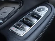 Mercedes-Benz GLC 300e 4MATIC Business Solution AMG l Achteruitrij camera l Cruise controle l Electrische achterklep