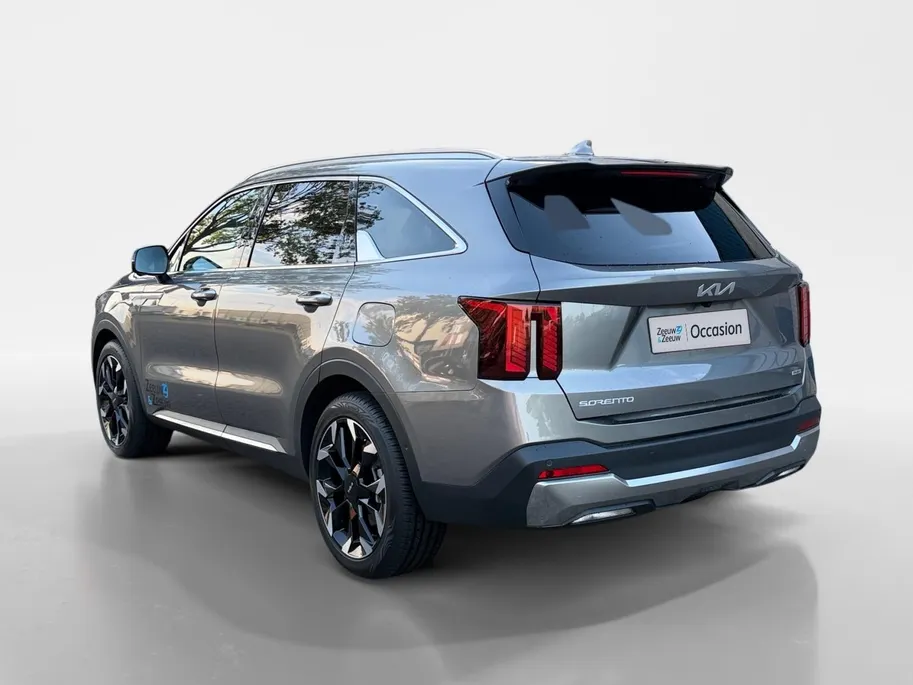 Kia Sorento 1.6 T-GDi Plug-in Hybrid 4WD ExecutiveLine 7p | Navi | Clima | 360° Camera | Stoelventilatie | Stoel-/Stuurverwarming | Cruise Control | Keyless Entry | 7-Persoons|