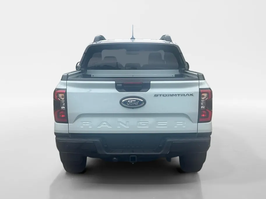 Ford Ranger Stormtrak 2.3 PHEV 279pk 10-traps automaat | 5 persoons | GRIJS kenteken | Nu rente actie 0,99% op financial lease | Trekhaak | Leder | Automatische airco (Virtuele voorraad! Betreft landelijke voorraadauto)