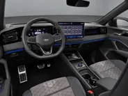Volkswagen Tiguan 1.5 272pk DSG eHybrid R-Line Edition · Panoramadak · 360 Camera · Wegklapbare Trekhaak · Head-Up · Massage · 20'' Inch · Garantie t/m 22-06-2030 of 100.000km