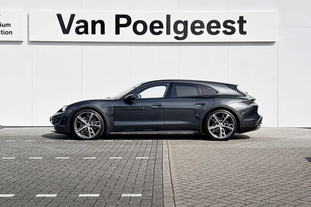 Porsche Taycan Cross Turismo 4 93 kWh