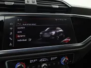 Audi Q3 Sportback 45 TFSIe 180kW/245PK S Line · Panoramadak · Trekhaak · Sonos soundsystem · Garantie t/m 04-04-2029 of 100000km.