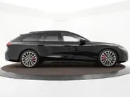 Audi A6 Avant 2.0 367pk S-tronic e-hybrid Quattro S edition Comp · 360 Camera · Wegklapbare Trekhaak · Elek. Voorstoel · Elek. Achterklep · 20'' Inch · Garantie t/m 11-12-2030 of 100.000km