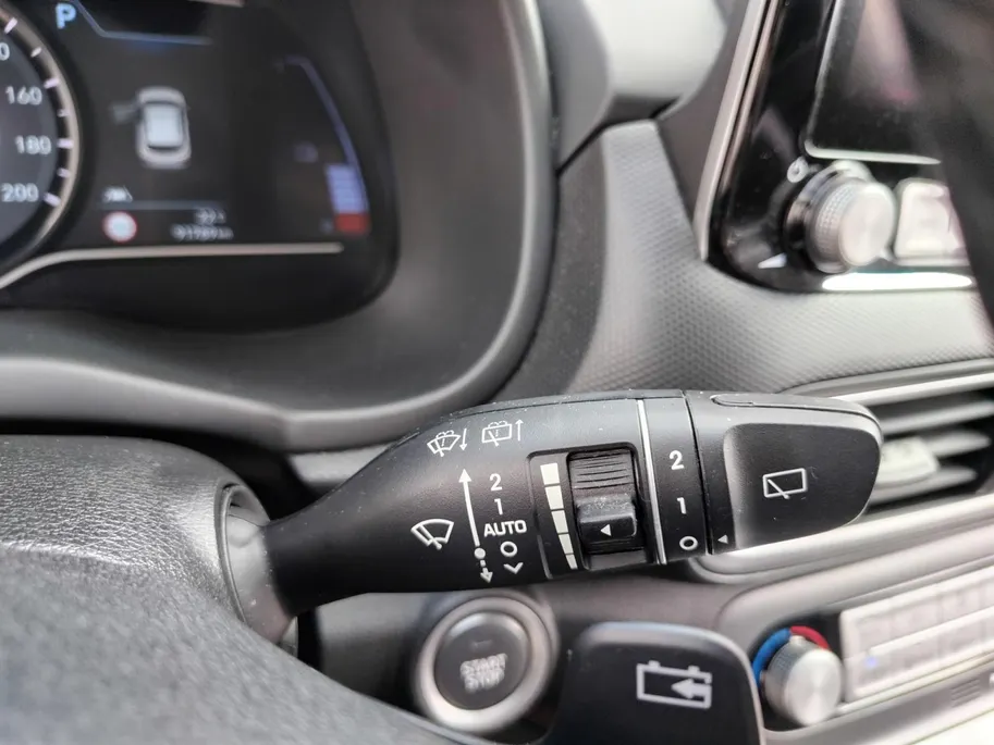 Hyundai Kona EV Premium 64 kWh | Vol opties | Zeer netjes | Leder | HUD |