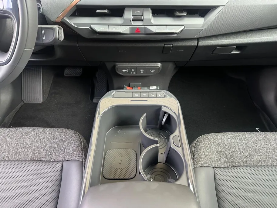 Kia EV5 Plus 81.4 kWh | 3000,- INRUILVOORDEEL | nieuw te bestellen | Geventileerde Stoelen | Stoel/Stuurverwarming |