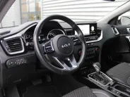 Kia Ceed Sportswagon 1.5 T-GDi MHEV DynamicPlusLine | Stoel- & stuurverwarming | Camera | LED | Navi | Elek. achterklep |