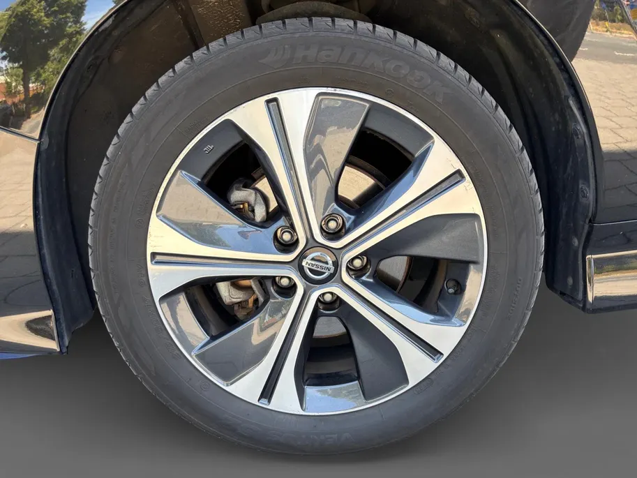 Nissan Leaf e+ N-Connecta 62 kWh 217PK AUTOMAAT | 1ste eigenaar | Navigatie | Apple Carplay & Android Auto | Pro Pilot (Adaptive Cruise Control | Climate Control | Stoel- en stuurverwarming | 360 camera | Parkeersensoren rondom |