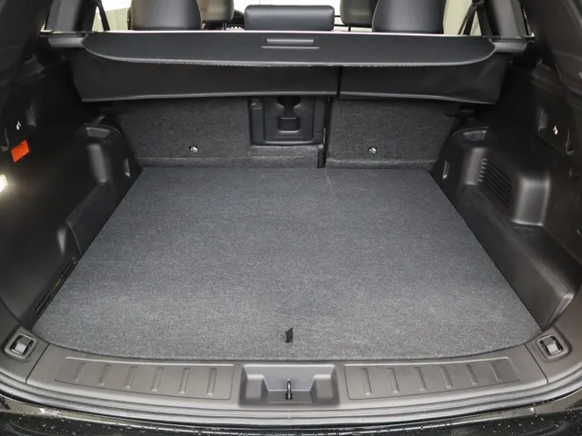 Mitsubishi Outlander 2.4 PHEV Instyle Trekhaak | Panodak | Adaptive Cruise | All Seas