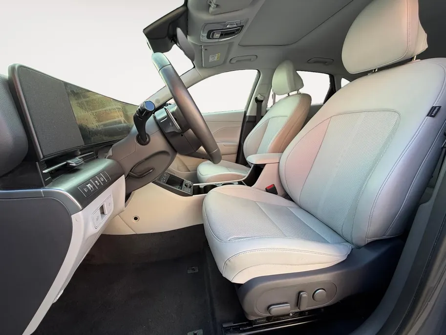 Hyundai Kona 1.6 GDI HEV Premium Sky | Schuif-/kanteldak | Navigatie | Apple Carplay/ Android auto |  360 camera | Stuur-/Stoelverwarming | Stoelventilatie | DEALER AUTO!!