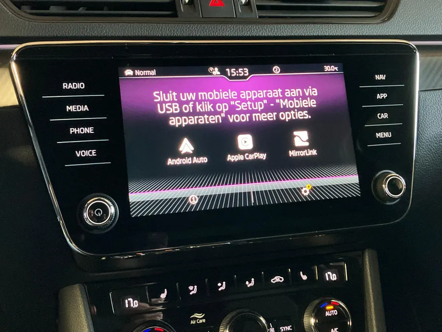 Škoda Superb 1.4PHEV 218PK Sportline DSG · Panoramadak · Trekhaak · Camera + Parkeersensoren · Stoelverwarming  voor & achter ·