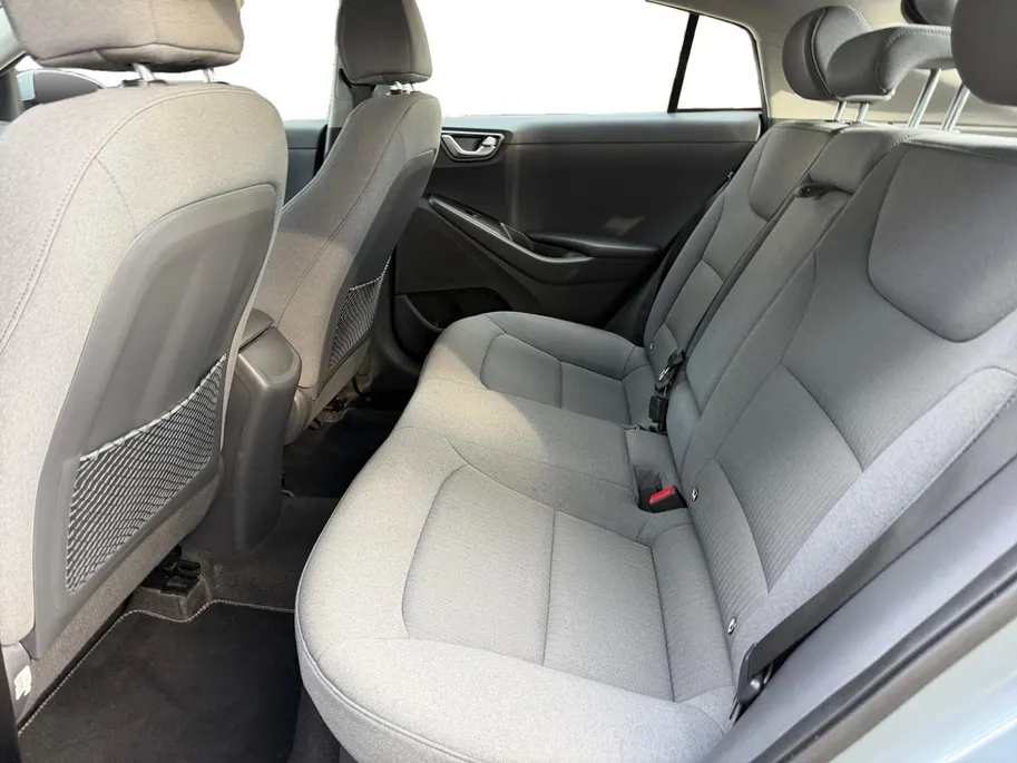 Hyundai IONIQ 1.6 GDi Hybrid i-Motion | Nette auto | Dealer onderhouden | Achteruitrijcamera | Apple CarPlay & Android Auto | Climate control |