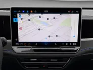 Volkswagen Passat Variant 1.5eHybrid 200kW/272PK R-Line · Panoramadak · Trekhaak · 360°Camera + Parkeersensoren · Garantie t/m 11-11-2030 of 100000km.