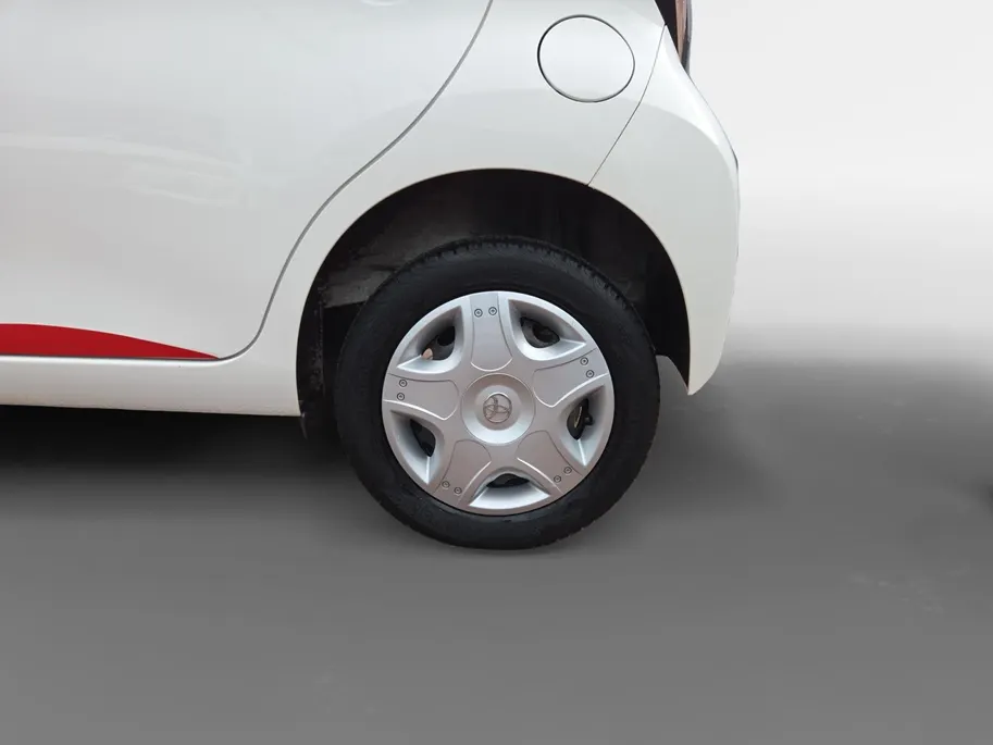 Toyota Aygo 1.0 VVT-i x | Unieke Kilometerstand | 12 maanden BOVAG Garantie | NAP