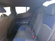 Toyota C-HR 1.8 Hybrid Dynamic Airco automatisch| Autonomous Emergency Braking | Cruise control adaptief | Lichtmetalen velgen 18' | Navigatiesysteem full map | Voorstoelen verwarmd
