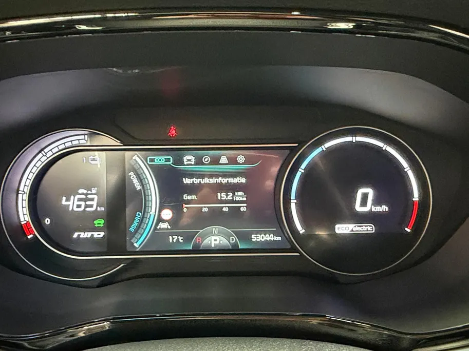 Kia e-Niro ExecutiveLine 64 kWh Full options | Stoelverwarming + verkoeling | Navigatie / Carplay | Dodehoekdetectie | Memory seat
