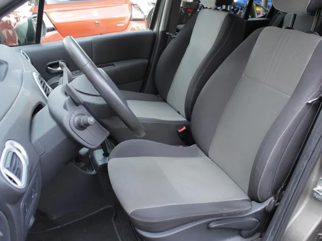 Renault Grand Modus 1.6-16V Dynamique Automaat | Clima | Trekhaak | All Season