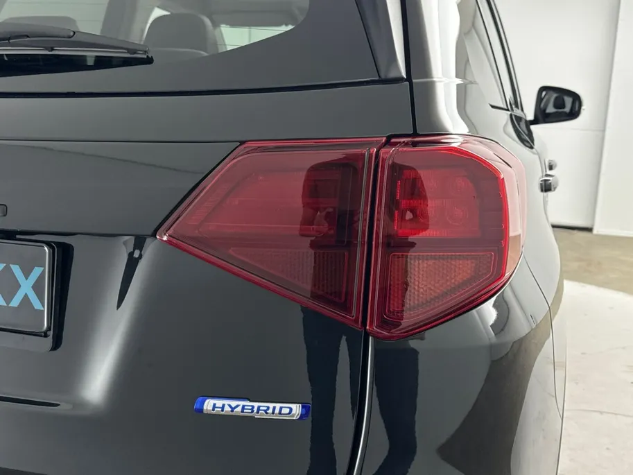 Suzuki Vitara 1.4 Style Smart Hybrid Automaat | Panoramadak | €2.000,- + €750,- voorraadkorting!