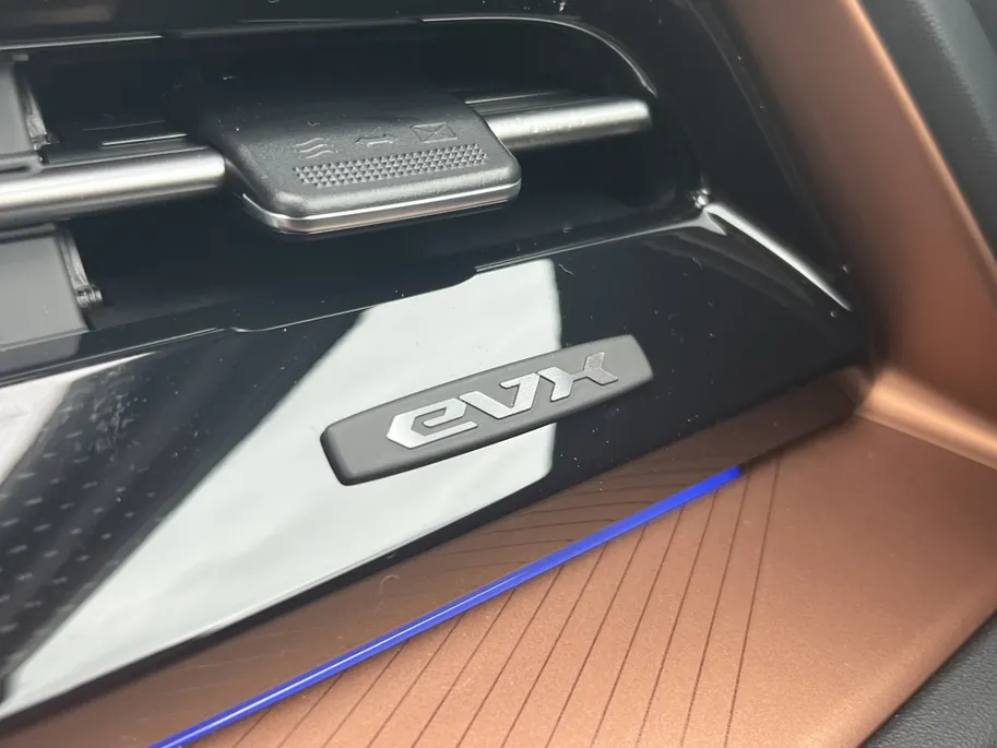 KGM Torres EVX Titanium 73,4 kWh | Full Option | €3000 voorraad korting