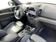MINI Countryman 1.5 Cooper MINI Yours |achteruitrijcamera| Extra getint glas |Cruise control adaptief| Comfortstoel(en)| Lederen bekleding| 12 maanden Bovag Garantie|