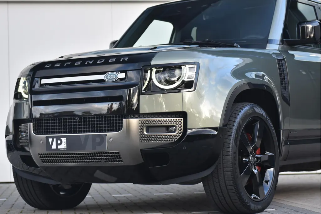 Land Rover Defender X 110 P400e