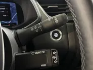 Renault Captur 90PK TCe Techno | Pack Winter | Navi | Climate Control | Camera | Parkeersensoren | Apple CarPlay/Android Auto | Lichtmetalen Velgen | Full LED | Armsteun | Digital Cockpit |