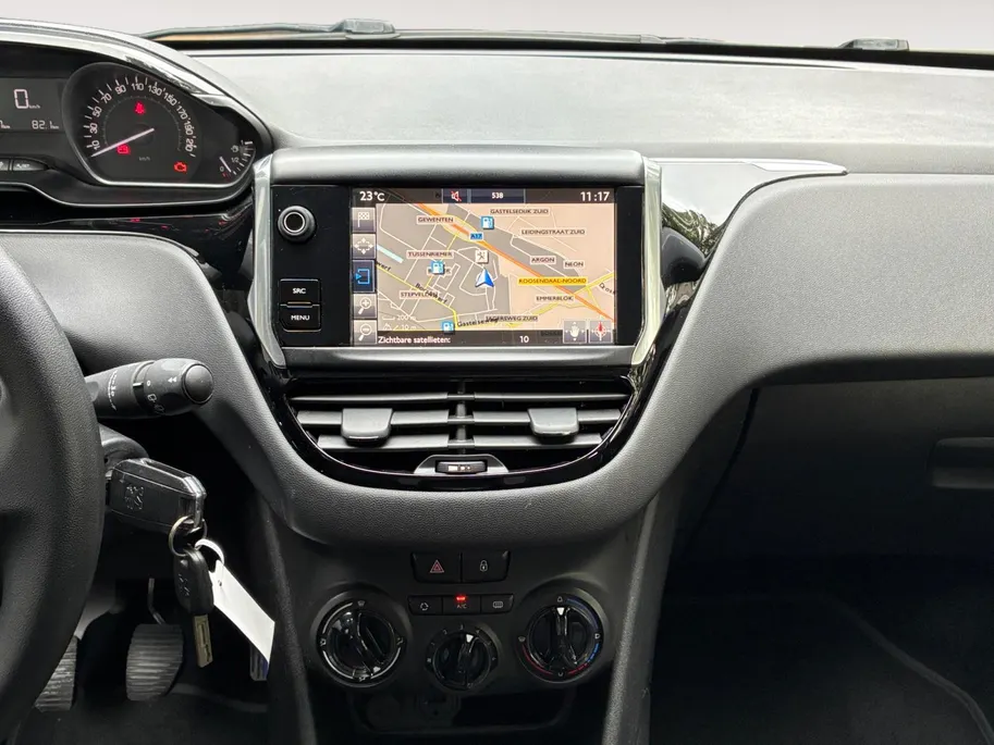 Peugeot 208 1.2 PureTech Blue Lion