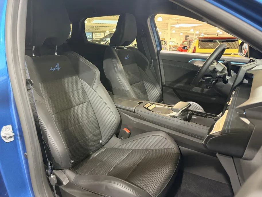 Renault Austral 200PK E-Tech Full Hybrid Esprit Alpine Automaat | Stoelverwarming | Camera | Parkeersensoren | Apple CarPlay/Android Auto | Adaptive Cruise Control | Lichtmetalen Velgen | Licht & Regen Sensor | Full LED |