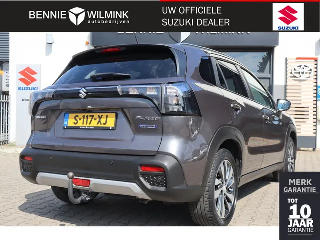 Suzuki S-Cross 1.4 BoosterJet Hybrid Select | Carplay | Trekhaak | All Seasons VERKOCHT