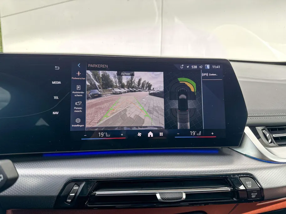 BMW iX1 xDrive30 67 kWh M Sport Edition