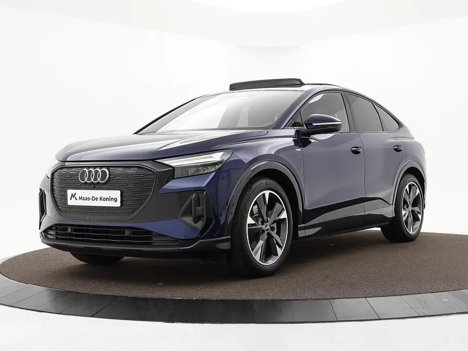 Audi Q4 Sportback e-tron 40 S edition 204 PK 77 kWh · SOH 96,3% · Panoramadak · Camera · Apple/Android Car Play · Navigatie · Head-Up Display ·