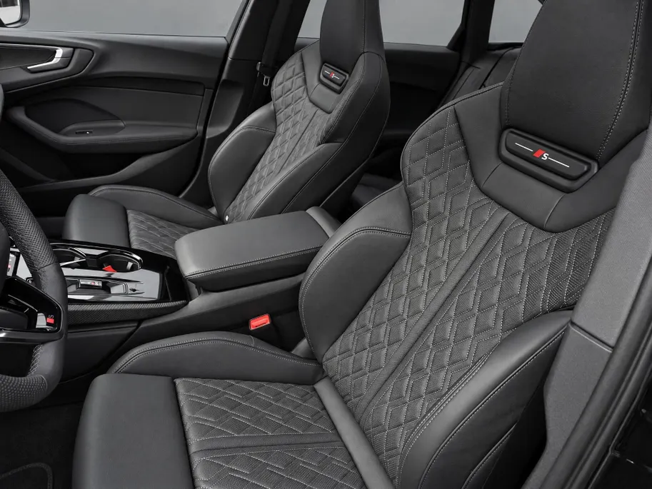 Audi S5 Avant 3.0 TFSI 367pk quattro 50 year edition · 360 Camera · Panoramadak · Premium Sportstoelen · B&O Audio · Alarmklasse 4 · Stoelventilatie · Stoelmassage · 20'' Inch ·