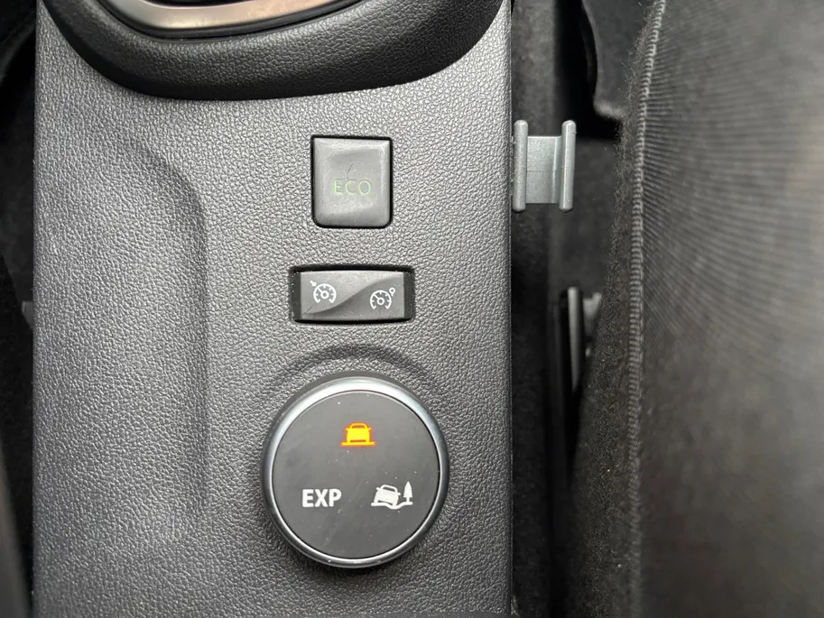 Renault Captur 0.9 TCe Edition One | Trekhaak | Stoelvw | Leder | Cruise | Camera | Navi |