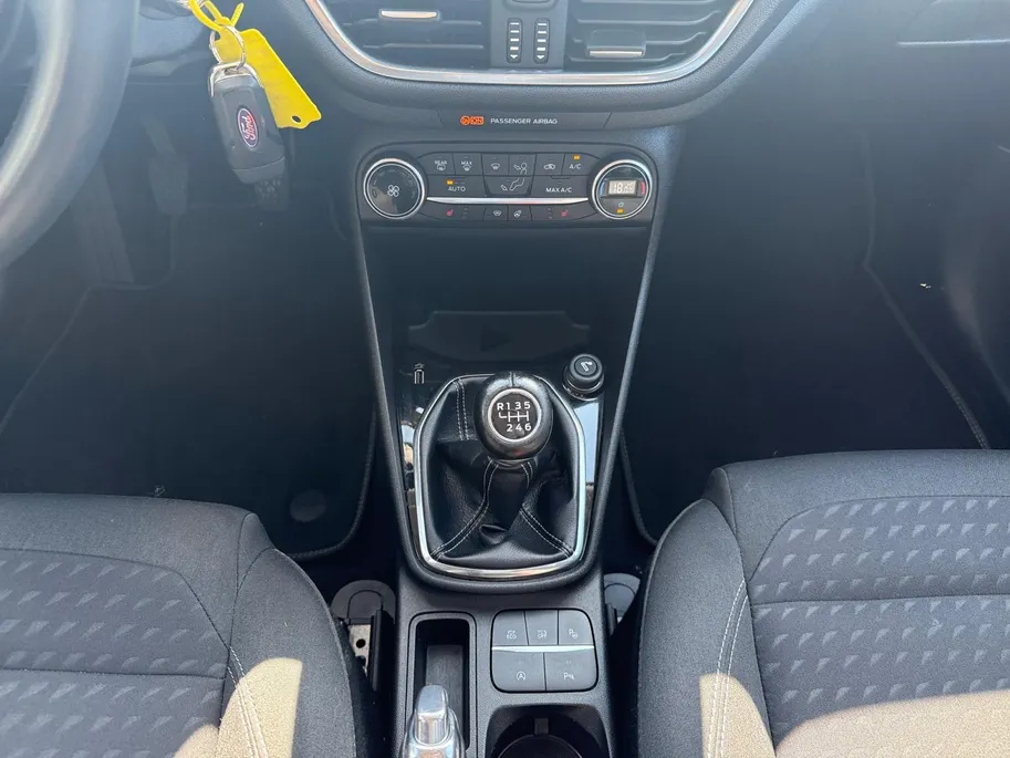 Ford Fiesta 1.5 TDCi Titanium Lease Edition | 1ste eigenaar | Volledig Zeeuw & Zeeuw Onderhouden | Winter Pack | Achteruitrijcamera | Apple Carplay & Android Auto |