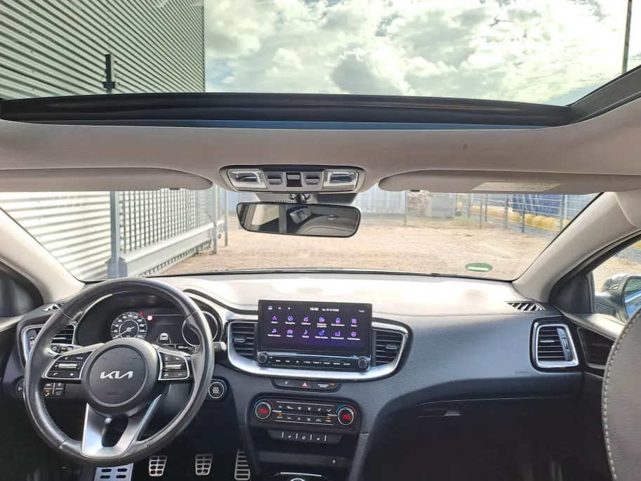 Kia Ceed Sportswagon 1.0 T-GDi ExecutiveLine | Navigatiesysteem full map | Camera | Apple Carplay/Android Auto | Stoel en Stuur verwarming | ECC | Elektrisch glazen schuif-/kanteldak