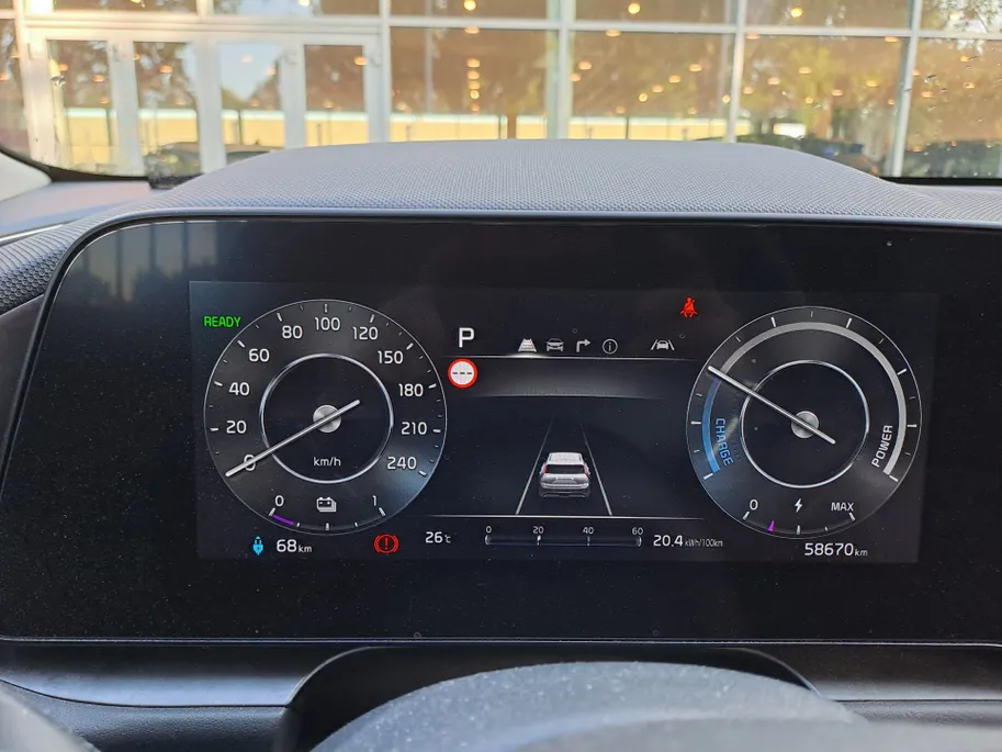 Kia Niro EV ExecutiveLine 64.8 kWh | Automaat | 100% Elektrisch | Schuifdak | Leder | Navigatie | Camera | Harman Kardon | Cruise control adaptief  | Stoel en stuur verwarming en verkoeling | SOH 97,6%