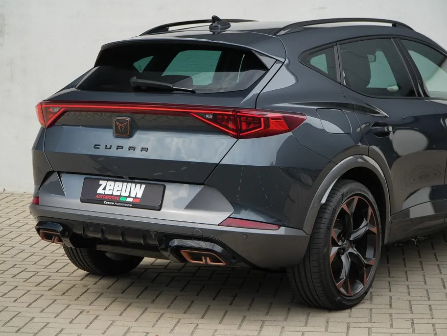 CUPRA Formentor VZ 1.4 e-HYBRID 205 PK | Navi | Carplay | LED | Camera | 19'