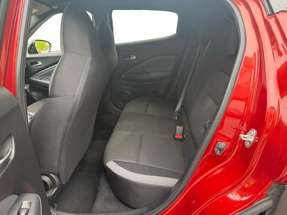 Nissan Juke 1.0 DIG-T N-Connecta AUTOMAAT | 12 MAANDEN GARANTIE | STOELVERWARMING | NAVIGATIE | CLIMATE CONTROL