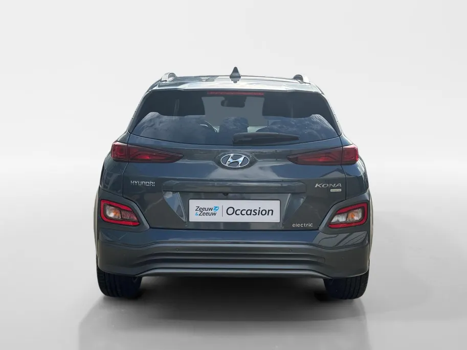 Hyundai Kona EV Fashion Design 39 kWh | Zeer nette auto | Dealer onderhouden | SOH 89,7% | Zeer compleet | Stoel & stuurverwarming | Apple Carplay / Android Auto |