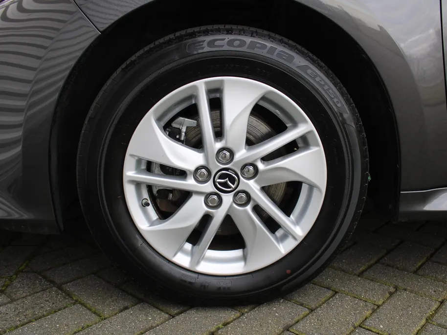 Mazda 2 Hybrid 1.5 Agile | Comfort pakket | 15' LM | Stoelverwarming | Apple Carplay / Android Auto |