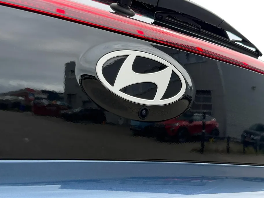 Hyundai Bayon 1.0 T-GDI Comfort | Navigatie | Achteruitrijcamera | Parkeersensoren achter | Apple Carplay & Android auto | Airco |