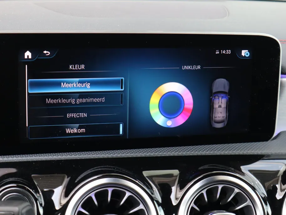 Mercedes-Benz CLA 180 Business Solution AMG l Keyless l Achteruitrijcamera l Stoelverwarming l Ambiente lichtpakket