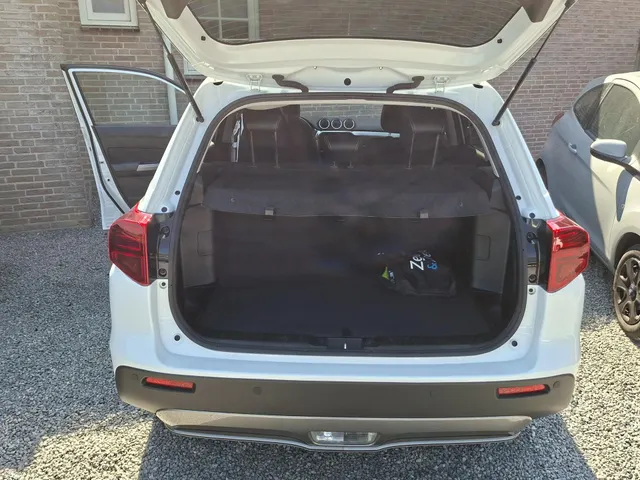 Suzuki Vitara 1.4 Boosterjet Style Smart Hybrid NL-auto | rijklaarprijs!!