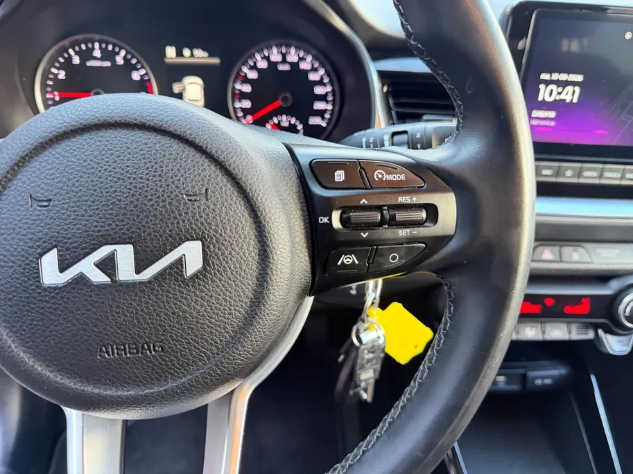 Kia Stonic 1.0 T-GDi MHEV DynamicLine | Volledig dealer onderhouden | Trekhaak | Navigatie | Apple CarPlay & Android Auto |