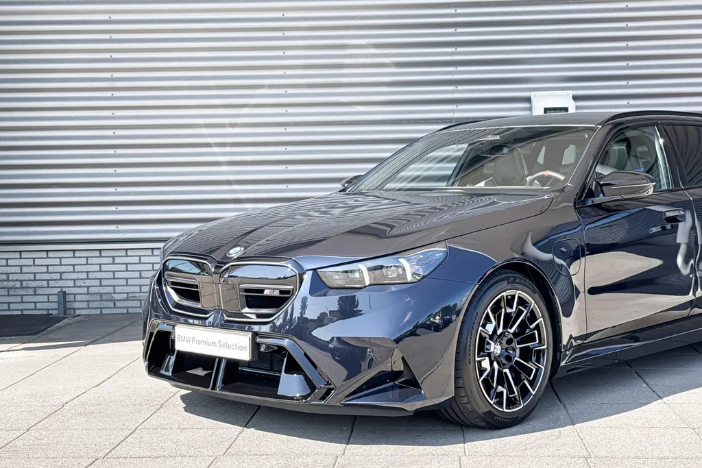 BMW M5 Touring 