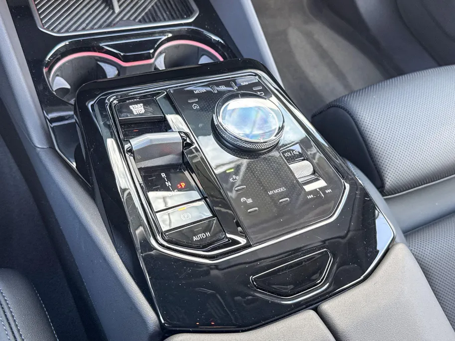 BMW 5 Serie Touring 550e xDrive